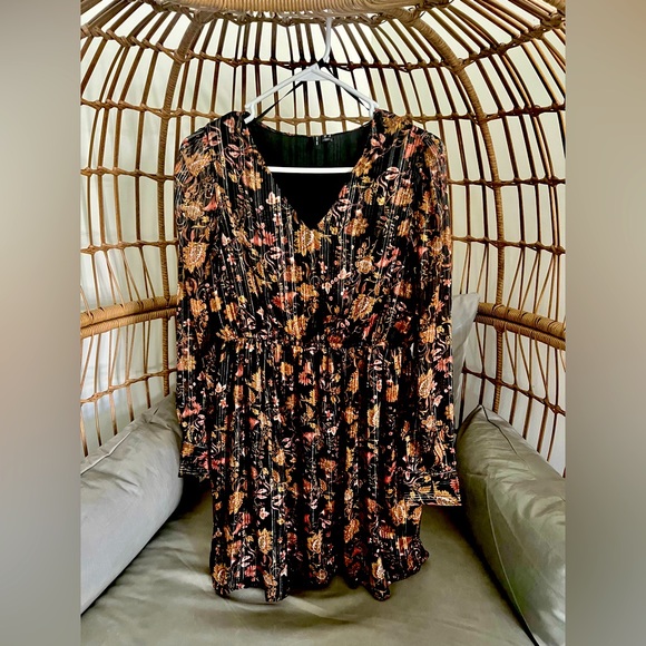 Vero Moda Floral Metallic Print Short Dress - M - Picture 2 of 15